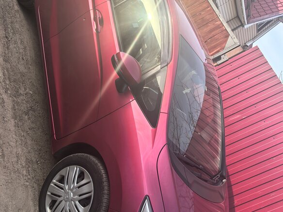 2019 Honda Fit III Рестайлинг, пурпурный, 1400000 рублей - вид 5
