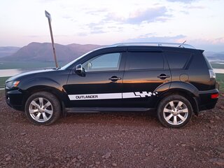 2010 Mitsubishi Outlander II Рестайлинг, чёрный, 1300000 рублей, вид 5