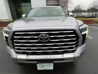 2024 Toyota Tundra CrewMax III, серебристый, 11189667 рублей, вид 3