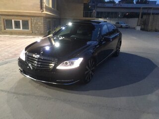 2009 Mercedes-Benz S-Класс 500 V (W221) Рестайлинг, чёрный, 2200000 рублей, вид 3