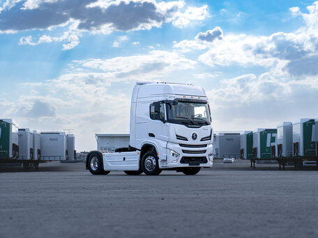 2024 Shacman (Shaanxi) X6000, белый, 9390000 рублей, вид 2