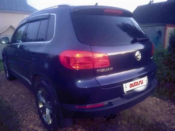 2011 Volkswagen Tiguan I Рестайлинг, синий, 1500000 рублей - вид 1