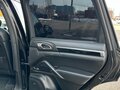 2010 Porsche Cayenne S Hybrid II (958), чёрный, 3000000 рублей - вид 9