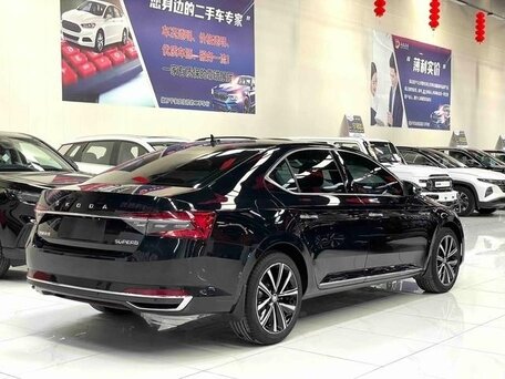 2024 Skoda Superb III Рестайлинг, чёрный, 2820000 рублей, вид 5