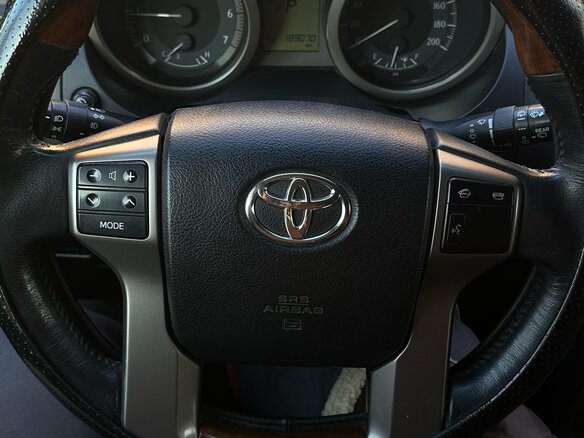 2013 Toyota Land Cruiser Prado 150 Series, белый, 3100000 рублей - вид 8