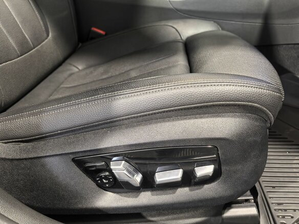 2022 BMW 5 серии 530i xDrive VII (G30/G31/G38) Рестайлинг, чёрный, 5499000 рублей - вид 22