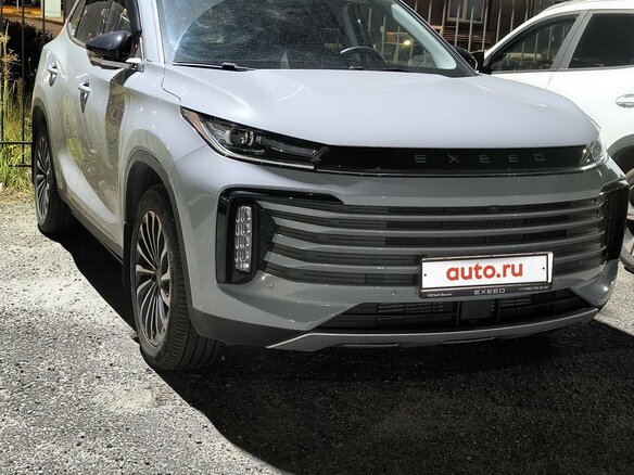 2023 Exeed TXL I Рестайлинг, серый, 2500000 рублей - вид 3