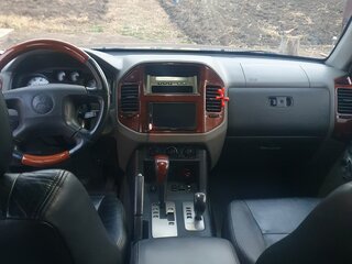 2005 Mitsubishi Montero III, чёрный, 1299999 рублей, вид 5
