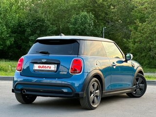 2021 Mini Hatch Cooper III (F55/F56) Рестайлинг 2, синий, 2650000 рублей, вид 5
