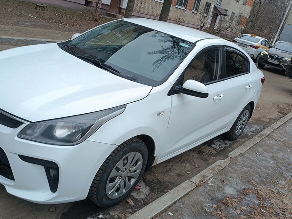 2019 Kia Rio IV, белый, 1450000 рублей