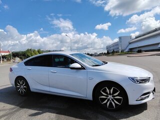 2018 Opel Insignia II, белый, 1600000 рублей, вид 2