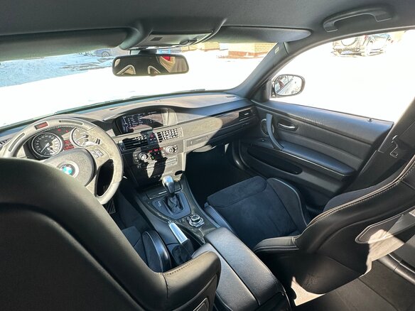 2010 BMW 3 серии 330i V (E90/E91/E92/E93) Рестайлинг, белый, 3000000 рублей - вид 10