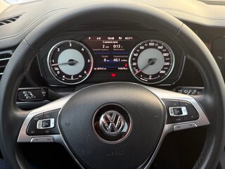 2020 Volkswagen Touareg III, синий, 4900000 рублей, вид 5