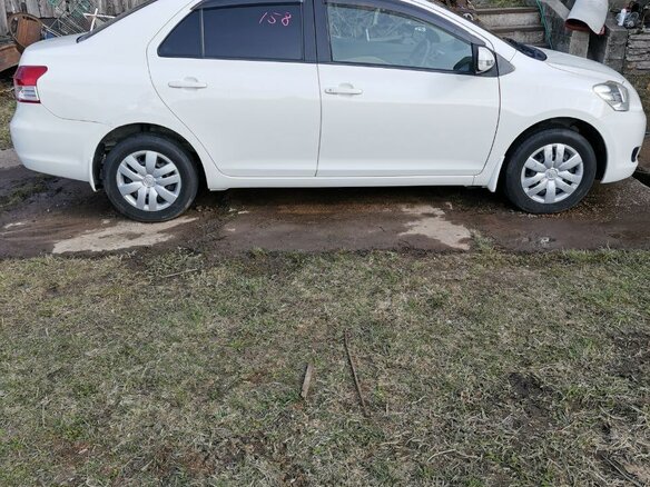 2010 Toyota Belta I, белый, 825000 рублей - вид 18