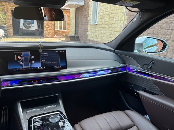 2022 BMW 7 серии 740d xDrive VII (G70), серый, 11000000 рублей - вид 15