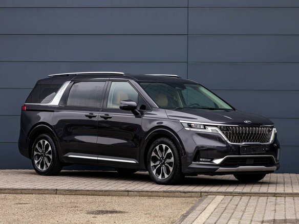 2020 Kia Carnival IV, чёрный, 2595000 рублей - вид 6