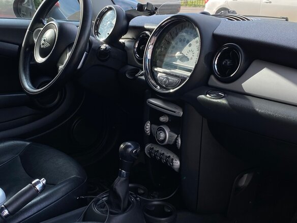 2007 Mini Hatch One II (R56), красный, 620000 рублей - вид 6