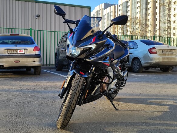 2022 Bajaj Pulsar N250, чёрный - вид 9