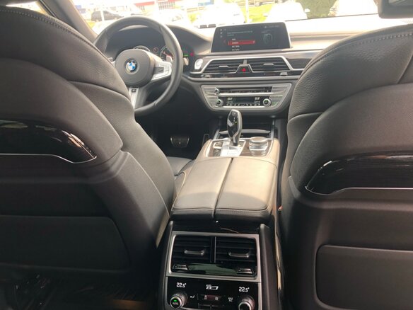 2018 BMW 7 серии 730i VI (G11/G12), чёрный - вид 10