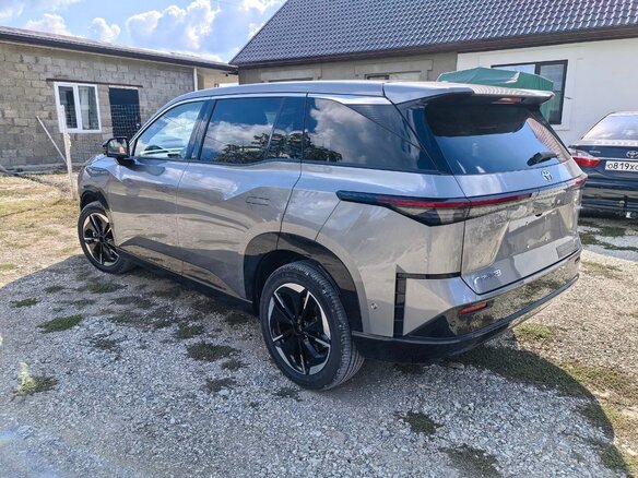 2026 Toyota bZ3X 58.3 kWh, серый, 2920000 рублей - вид 1