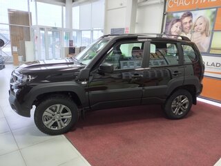 2023 Lada (ВАЗ) Niva Travel I, чёрный, 1350000 рублей, вид 4
