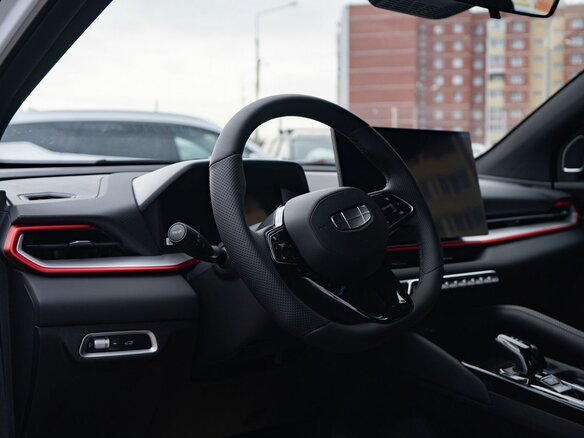 2026 Geely Coolray I Рестайлинг 2, белый, 2964990 рублей - вид 5