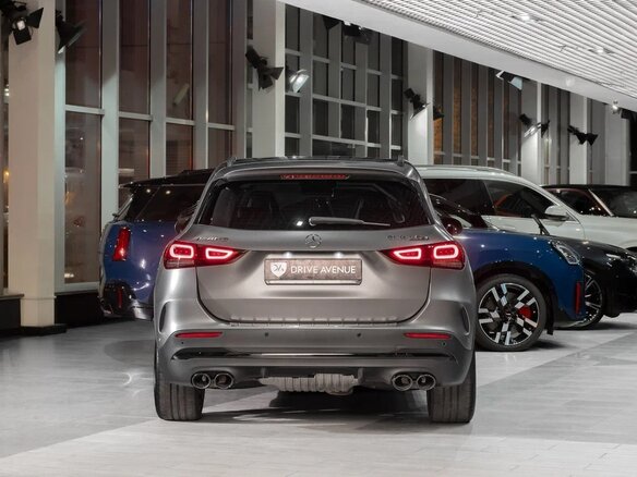 2022 Mercedes-Benz GLA AMG 45 S AMG II (H247), серый, 5950000 рублей - вид 4