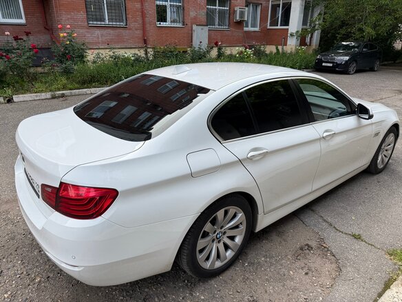 2016 BMW 5 серии 520i VI (F10/F11/F07) Рестайлинг, белый, 2100000 рублей - вид 6
