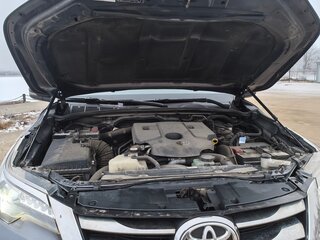 2019 Toyota Fortuner II, серый, 4499000 рублей, вид 3