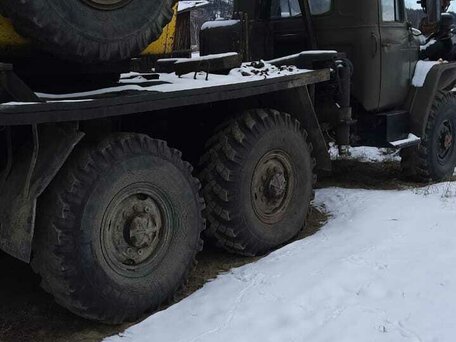 1994 Урал КС, зелёный, 2900000 рублей, вид 1
