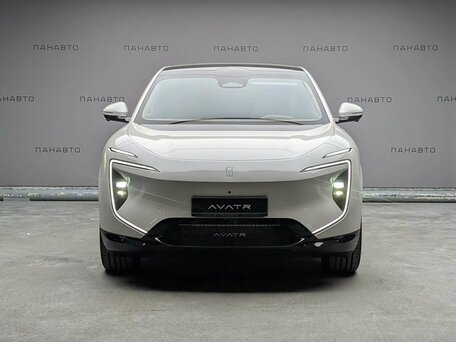 2026 Avatr 07, белый, 6900000 рублей, вид 2