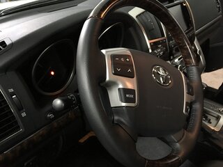 2013 Toyota Land Cruiser 200 Series Рестайлинг 1, белый, 12000000 рублей, вид 5