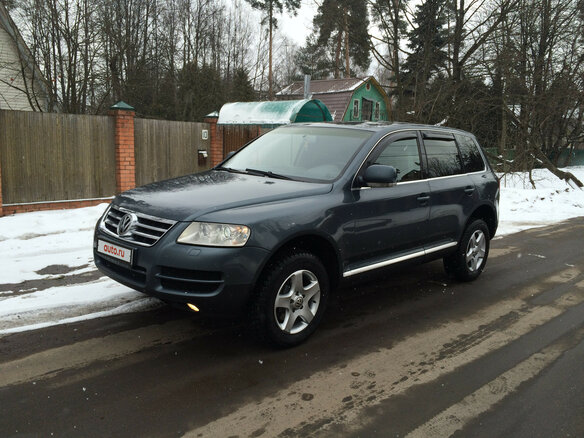 2004 Volkswagen Touareg I, серый - вид 1