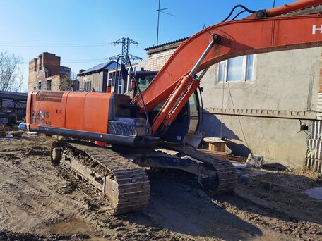 2012 Hitachi ZX200, оранжевый, 4500000 рублей, вид 2