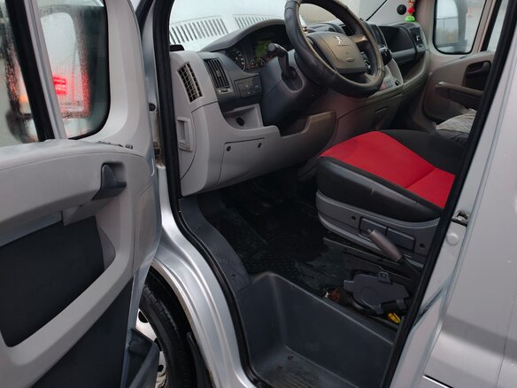 2010 Peugeot Boxer, серебристый, 500000 рублей - вид 6