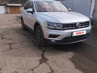 2019 Volkswagen Tiguan II, серый, 3000000 рублей, вид 1