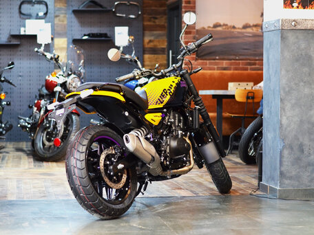 2025 Royal Enfield Guerrilla 450, чёрный, 559000 рублей, вид 5