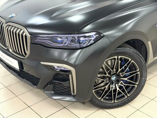 2022 BMW X7 M50i I (G07), чёрный, 12995000 рублей, вид 3