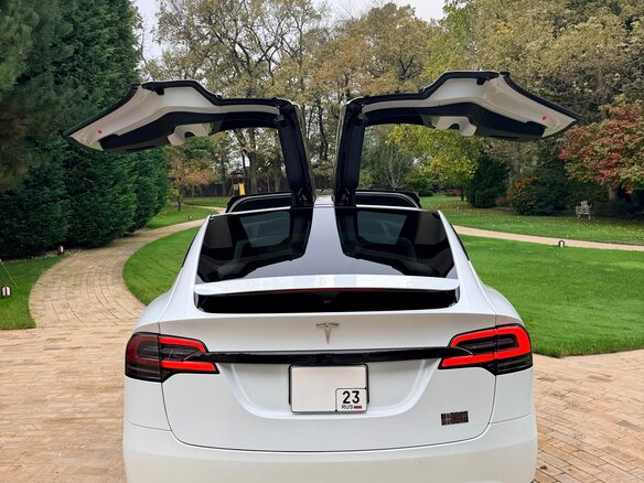2022 Tesla Model X Plaid I Рестайлинг, белый, 11000000 рублей - вид 6