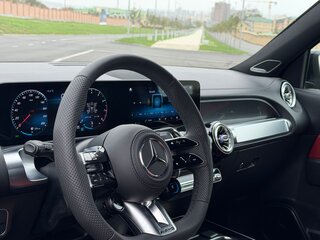 2021 Mercedes-Benz GLB AMG 35 AMG I (X247), чёрный, 4350000 рублей, вид 5