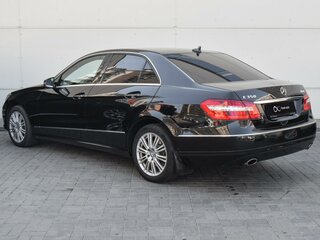 2010 Mercedes-Benz E-Класс 350 IV (W212, S212, C207), чёрный, 1700000 рублей, вид 3