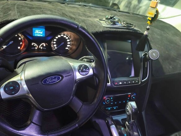 2012 Ford Focus III, чёрный, 620000 рублей - вид 5