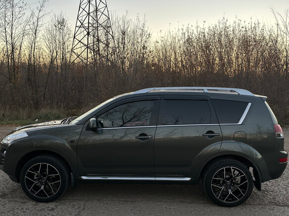 2008 Peugeot 4007, серый, 1020000 рублей - вид 7