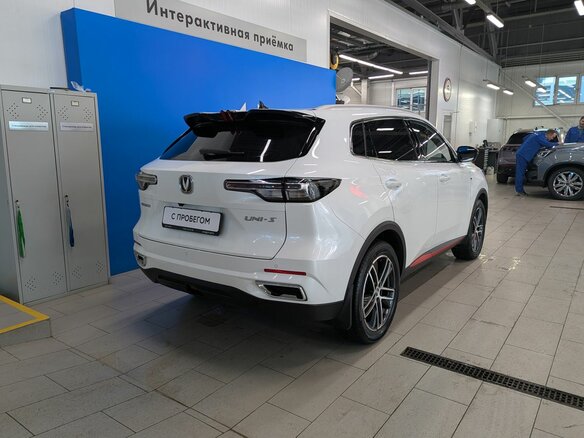 2024 Changan UNI-S I, белый, 2249000 рублей - вид 4
