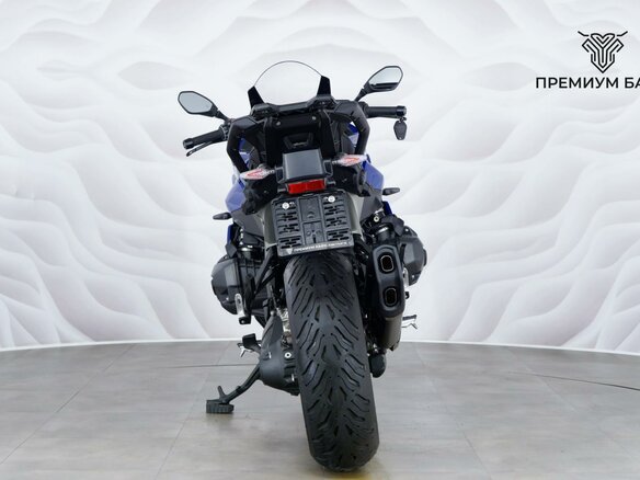 2025 BMW R 1300 RS, синий, 2399000 рублей - вид 6