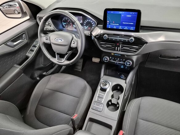 2020 Ford Kuga III, серый, 1819000 рублей - вид 18