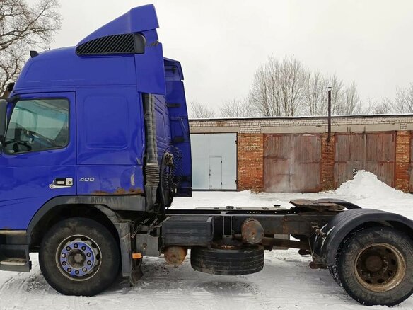 2010 Volvo FM, синий, 2500000 рублей - вид 11
