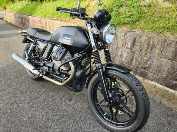 2014 Moto Guzzi V 7, чёрный, 640000 рублей - вид 1