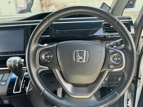 2015 Honda Stepwgn Spada V, белый, 2100000 рублей - вид 6