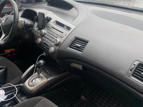 2008 Honda Civic VIII, красный, 500000 рублей - вид 9